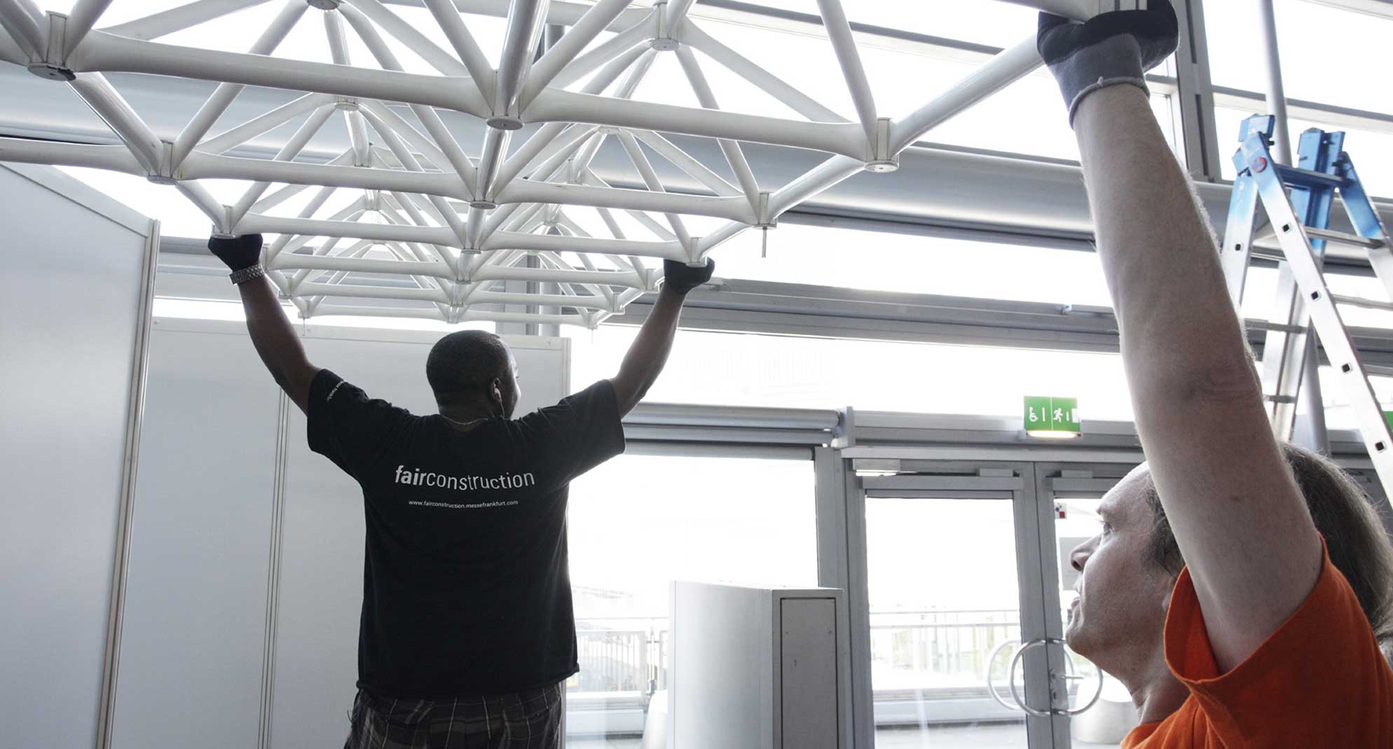 Auf- und Abbauhelfer für Sie als Standbauer